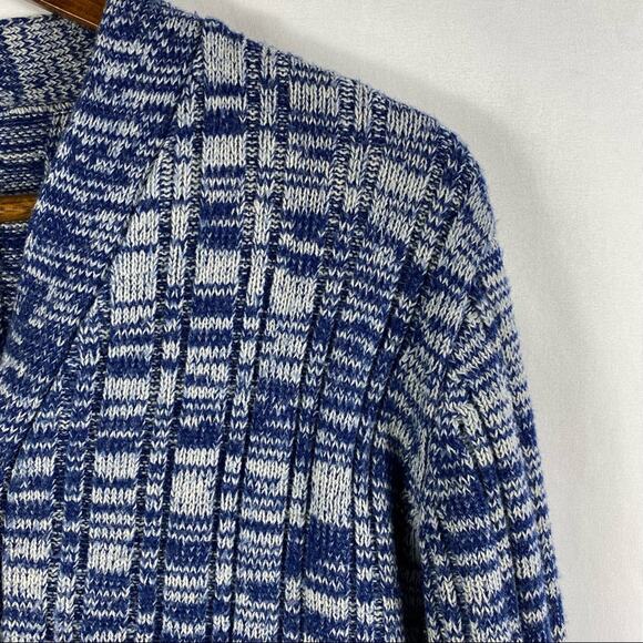WOOLCO Stroller Vintage V Neck Cardigan in Size Medium - Picture 3 of 4